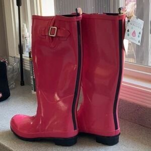 NWT Joules Vibrant Pink Rain Boots